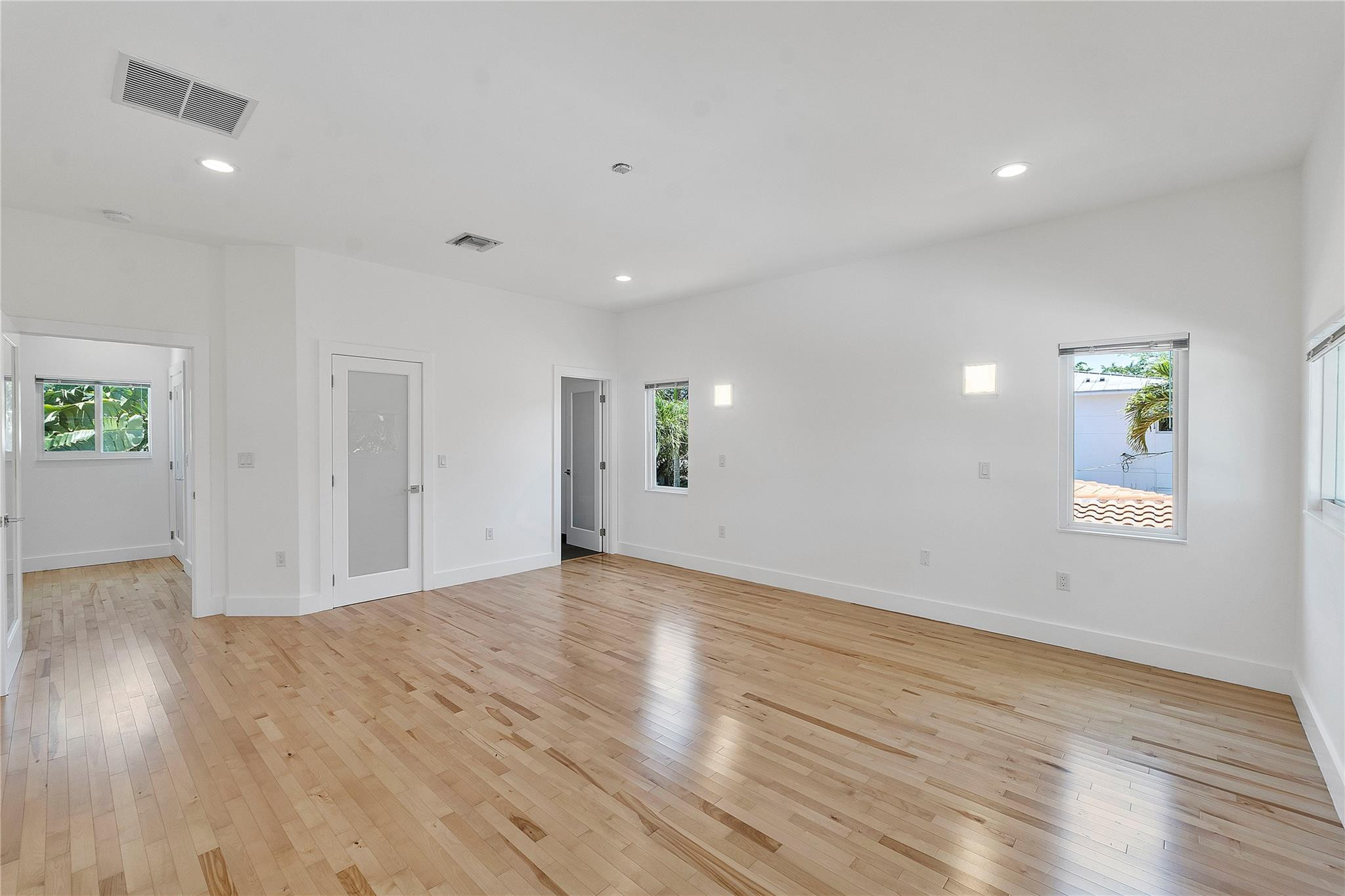 720 Northeast 17th Road Fort Lauderdale, FL 33304 - Photo 36 of 53 Photo 36