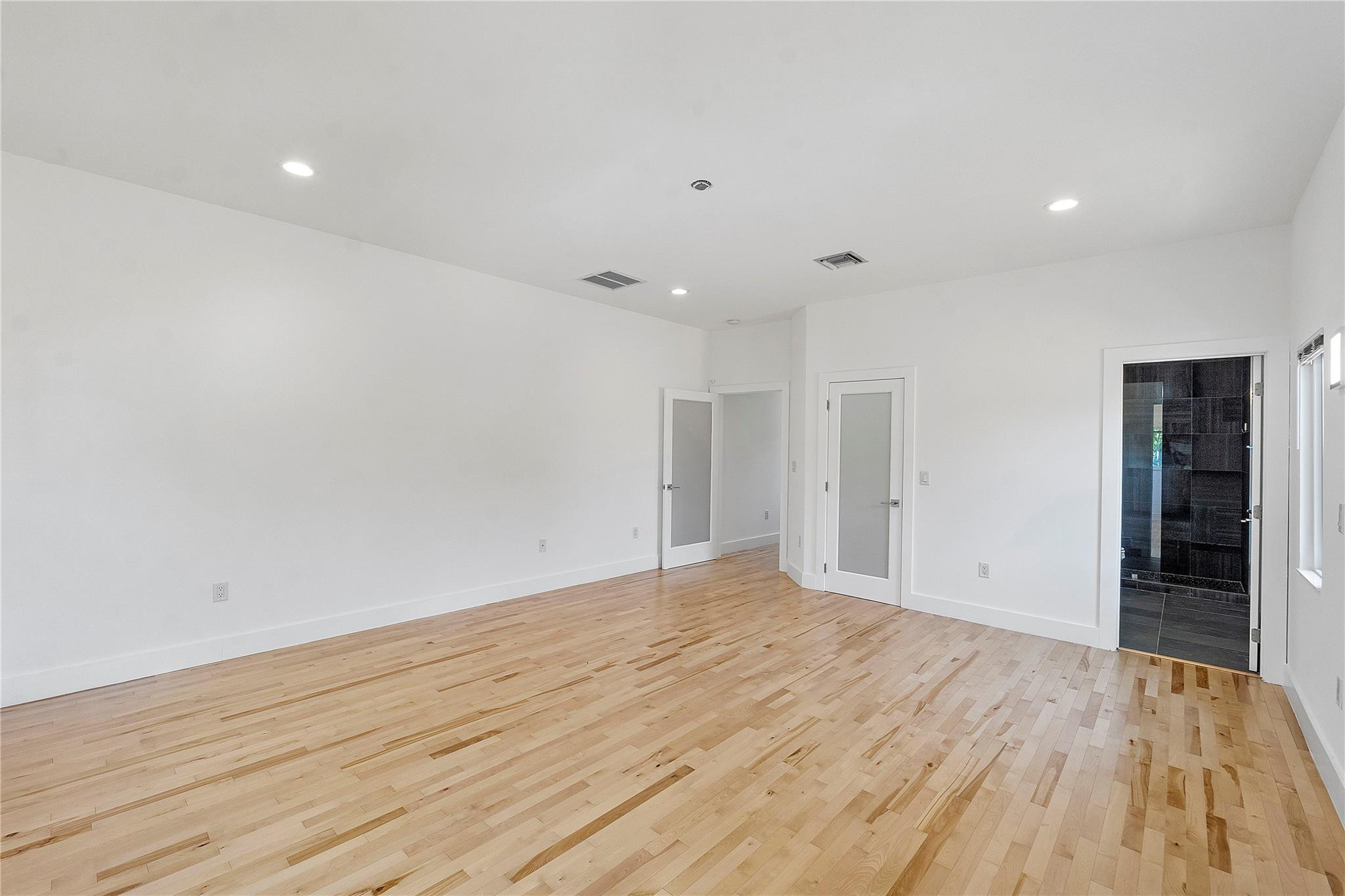 720 Northeast 17th Road Fort Lauderdale, FL 33304 - Photo 37 of 53 Photo 37