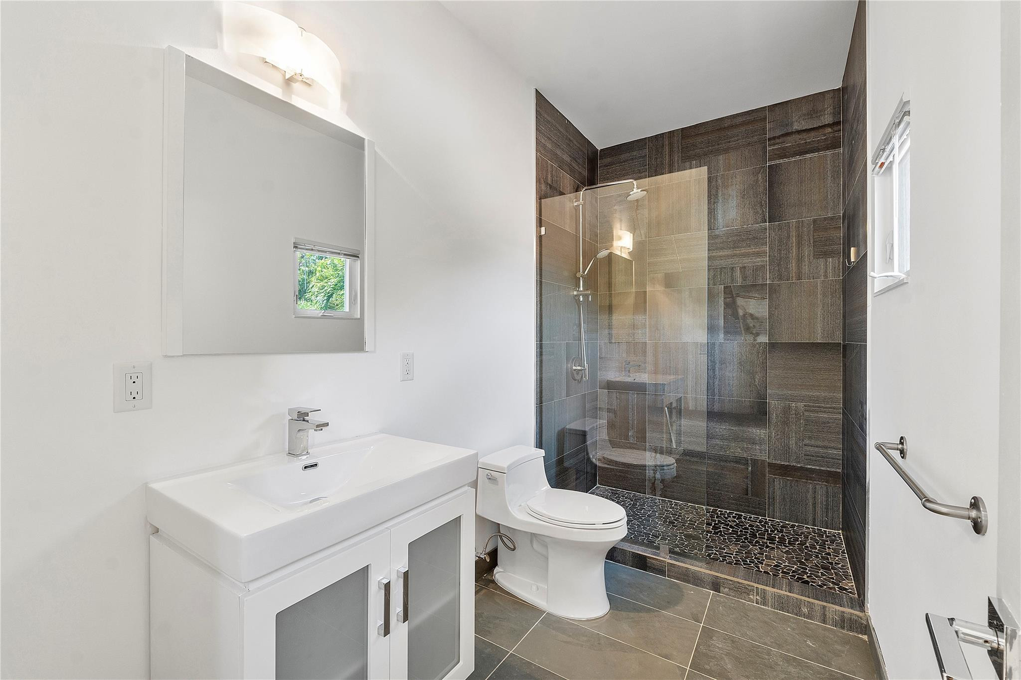 720 Northeast 17th Road Fort Lauderdale, FL 33304 - Photo 41 of 53 Photo 41