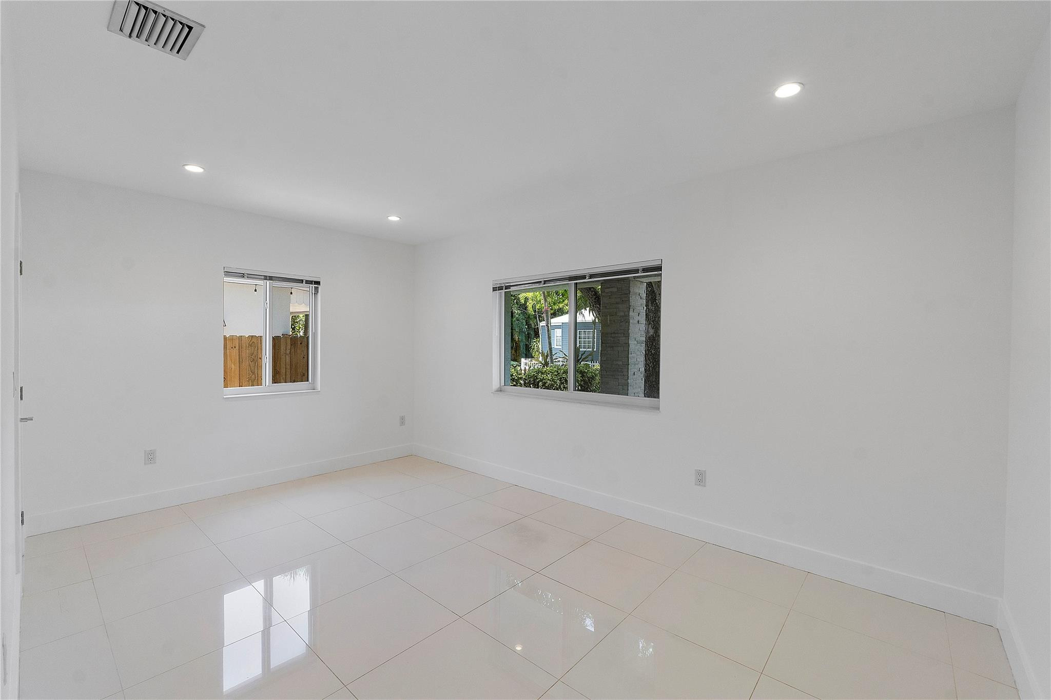 720 Northeast 17th Road Fort Lauderdale, FL 33304 - Photo 42 of 53 Photo 42