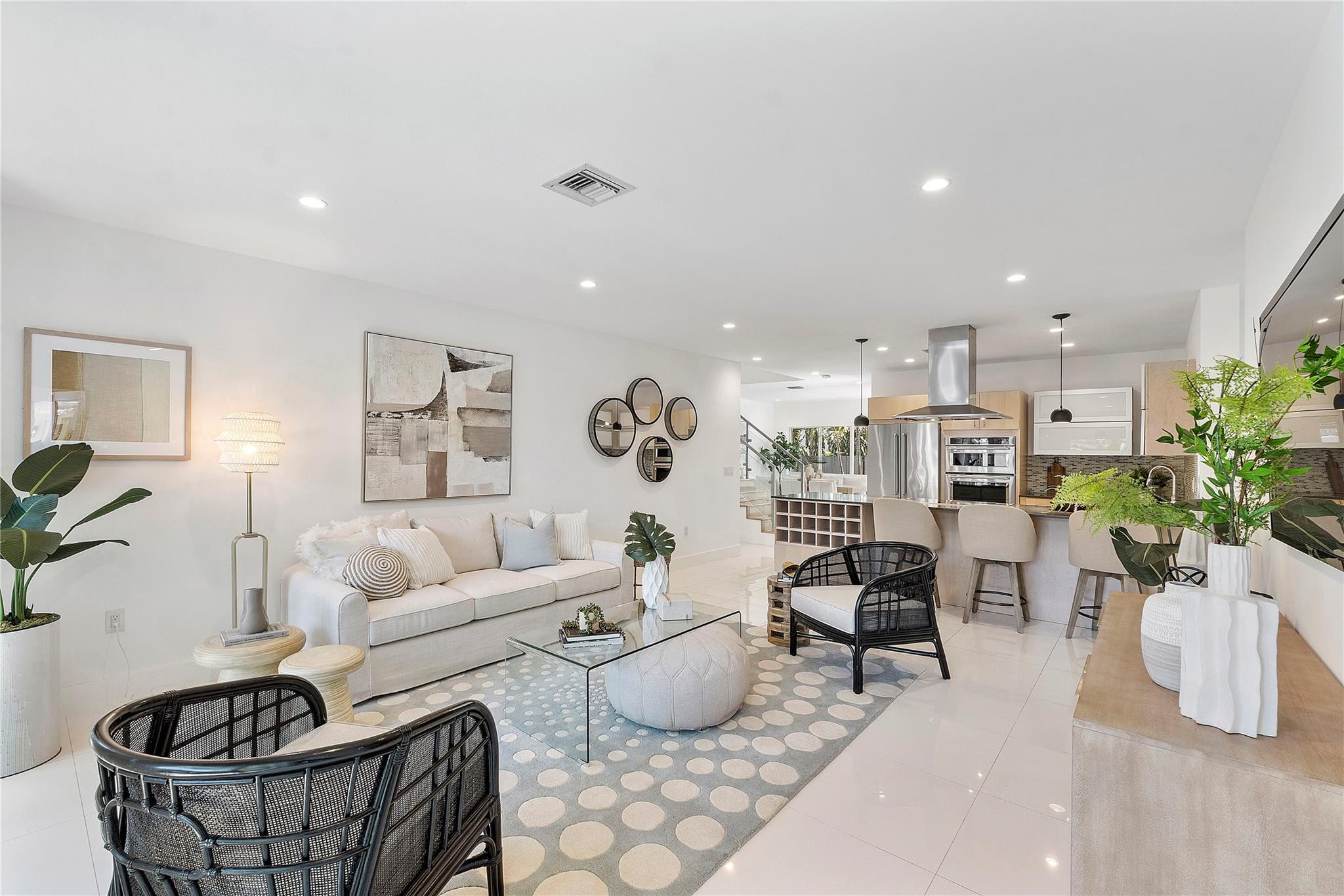 720 Northeast 17th Road Fort Lauderdale, FL 33304 - Photo 9 of 53 Photo 9