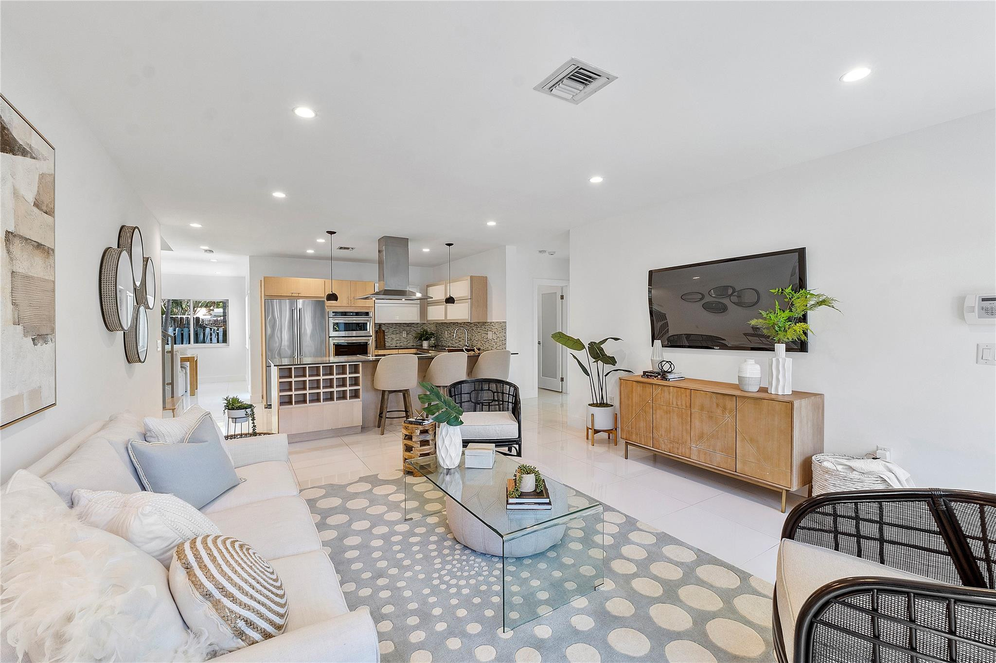 720 Northeast 17th Road Fort Lauderdale, FL 33304 - Photo 10 of 53 Photo 10