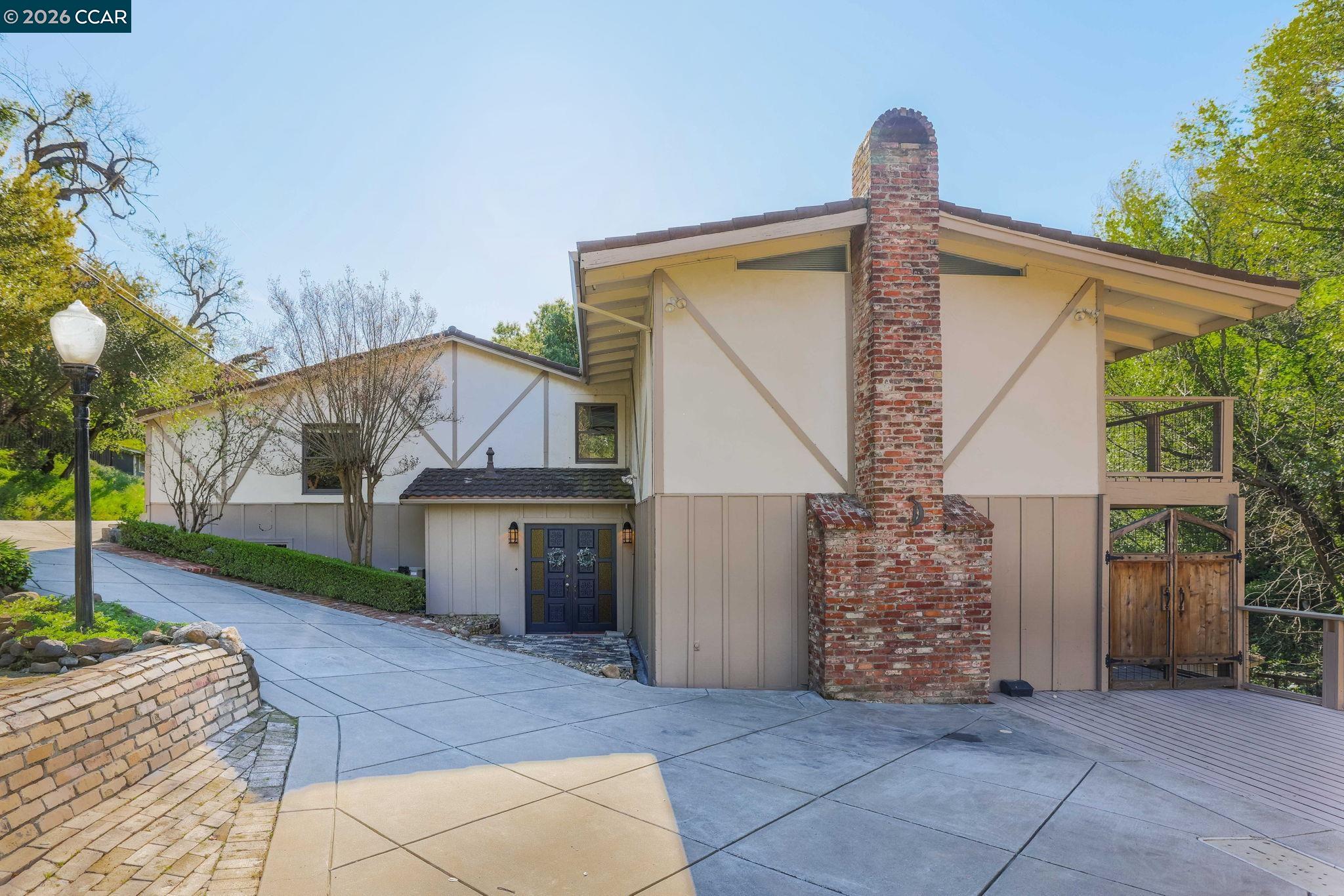 5461 Alhambra Valley Road Martinez, CA 94553 - Photo 4 of 39