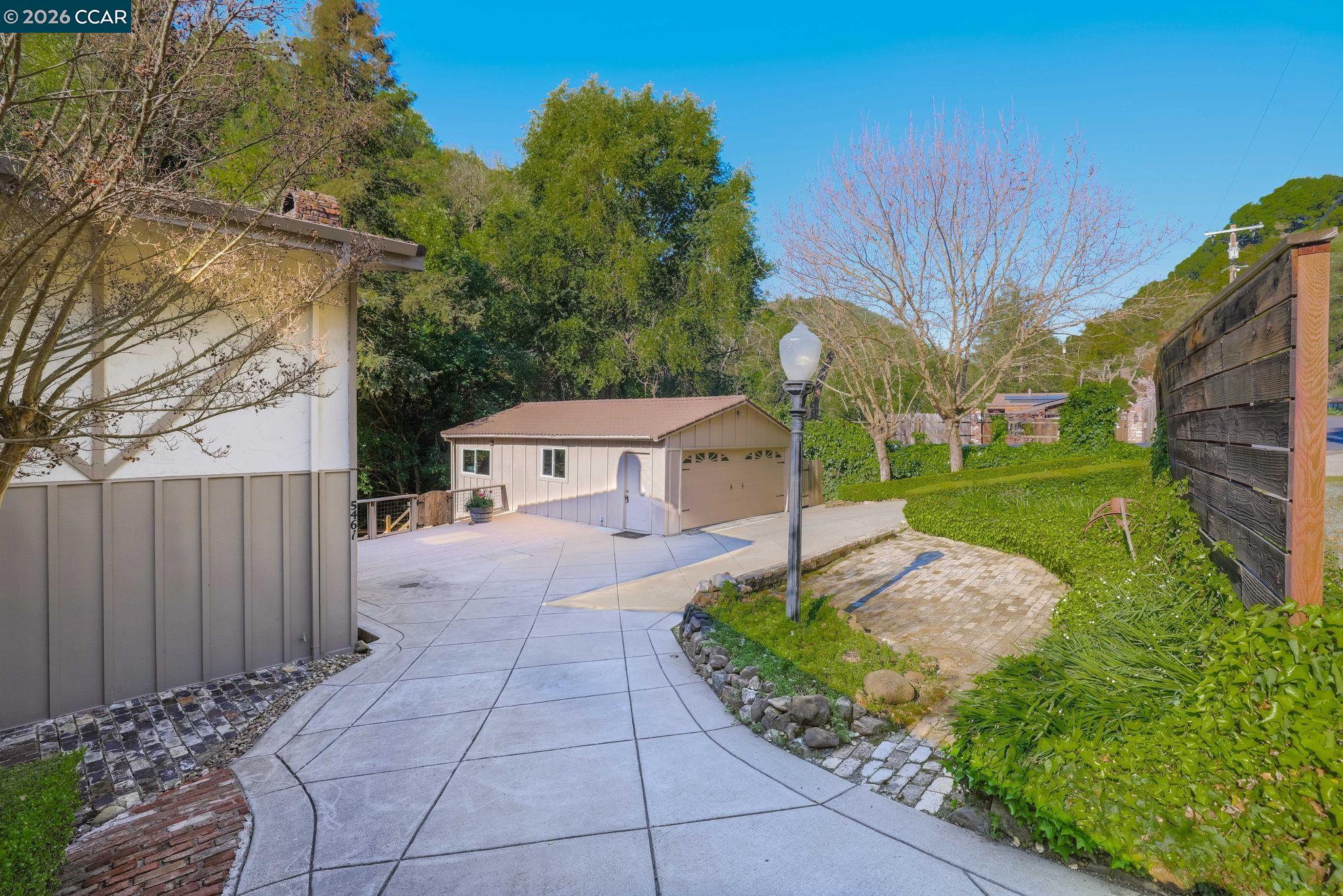 5461 Alhambra Valley Road Martinez, CA 94553 - Photo 6 of 39