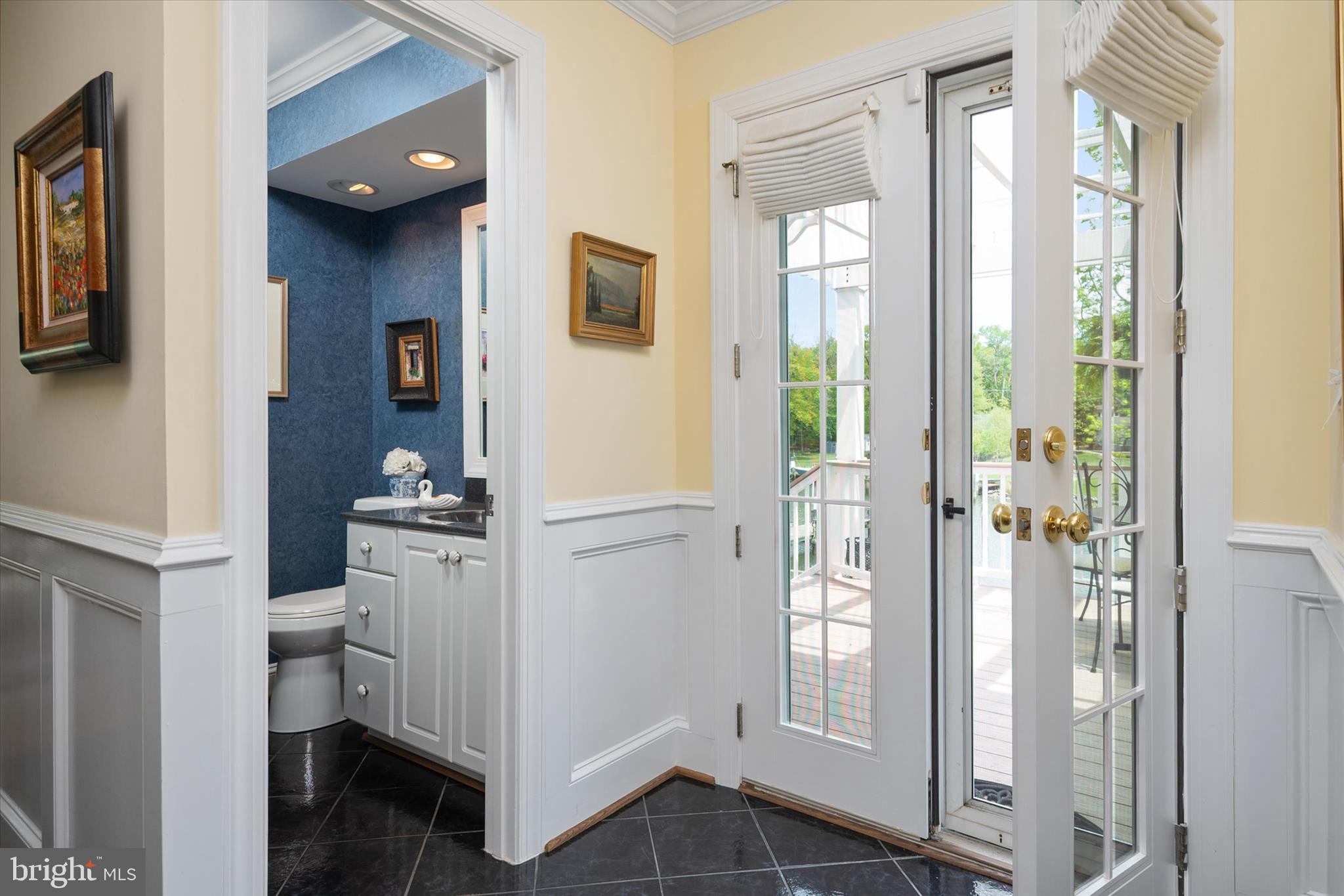 3718 Ramsgate Drive Annapolis, MD 21403 - Photo 43 of 101 powder room on main level