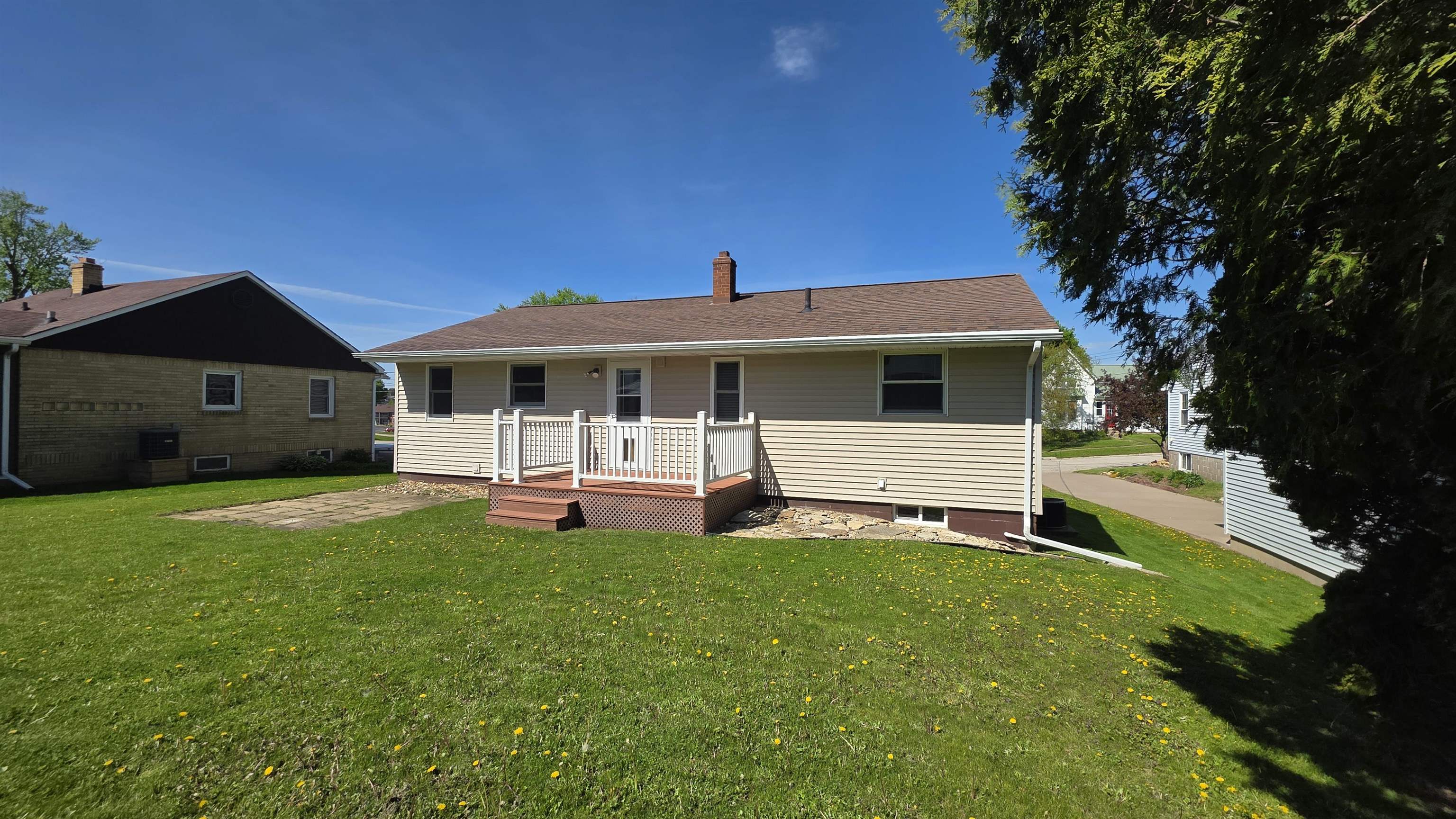 500 South Jefferson Street Lancaster, WI 53813 - Photo 4 of 41