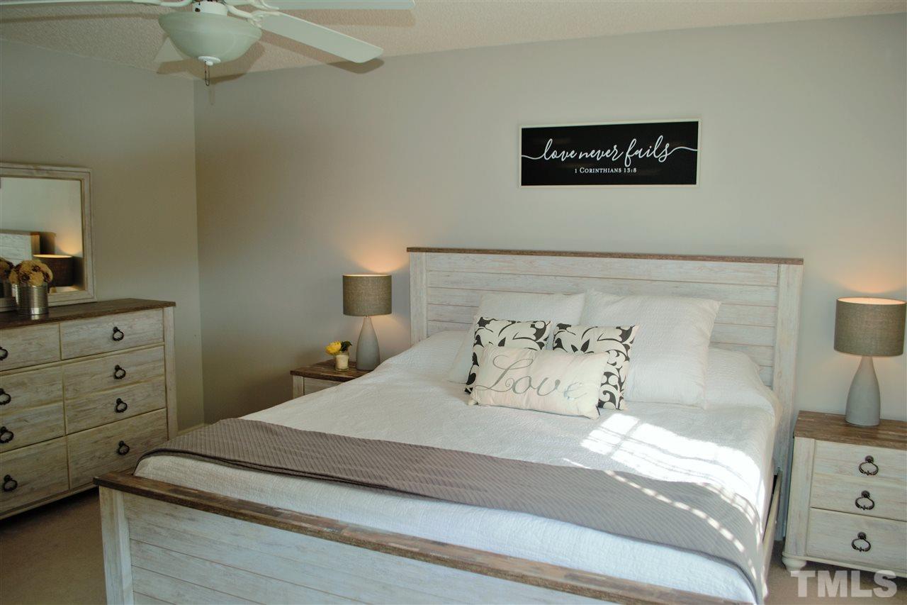 1016 Shackleton Road Apex, NC 27502 - Photo 12 of 24 Gallery Image 12