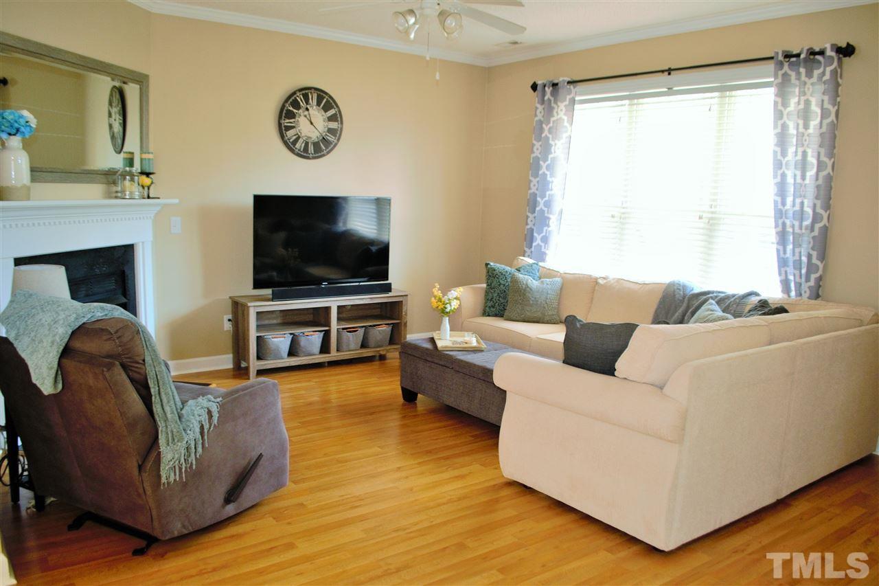 1016 Shackleton Road Apex, NC 27502 - Photo 3 of 24 Gallery Image 3