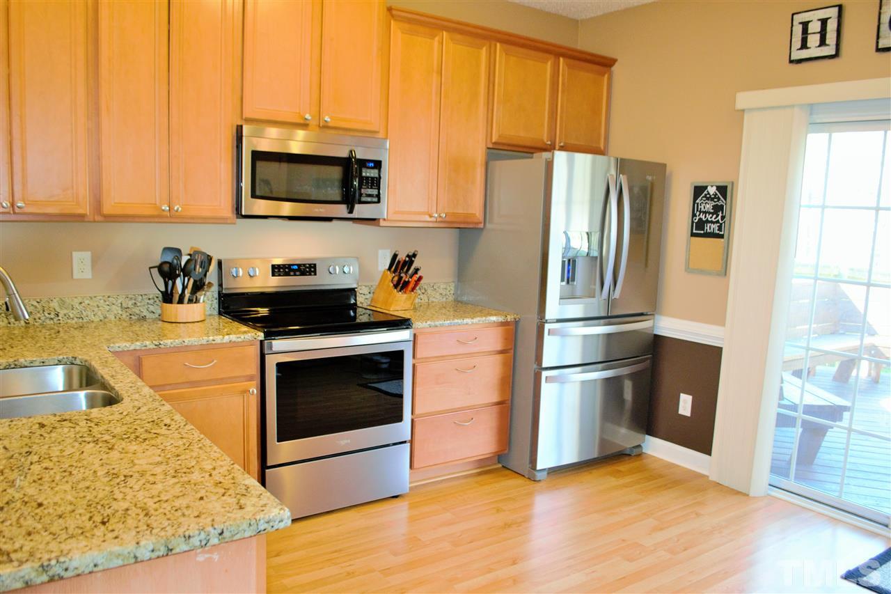 1016 Shackleton Road Apex, NC 27502 - Photo 8 of 24 Gallery Image 8