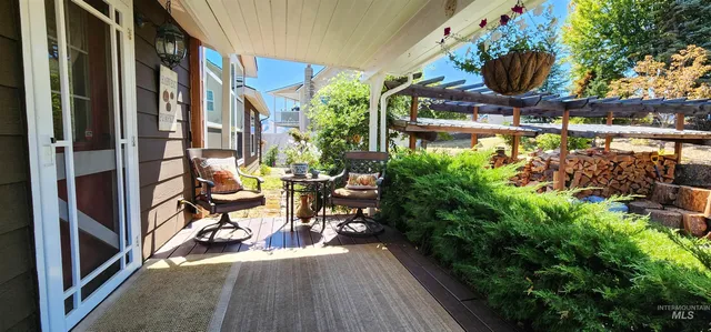 $498,000 | 831 Crest Drive, Kamiah, ID 83536