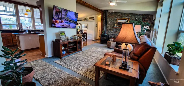 $498,000 | 831 Crest Drive, Kamiah, ID 83536