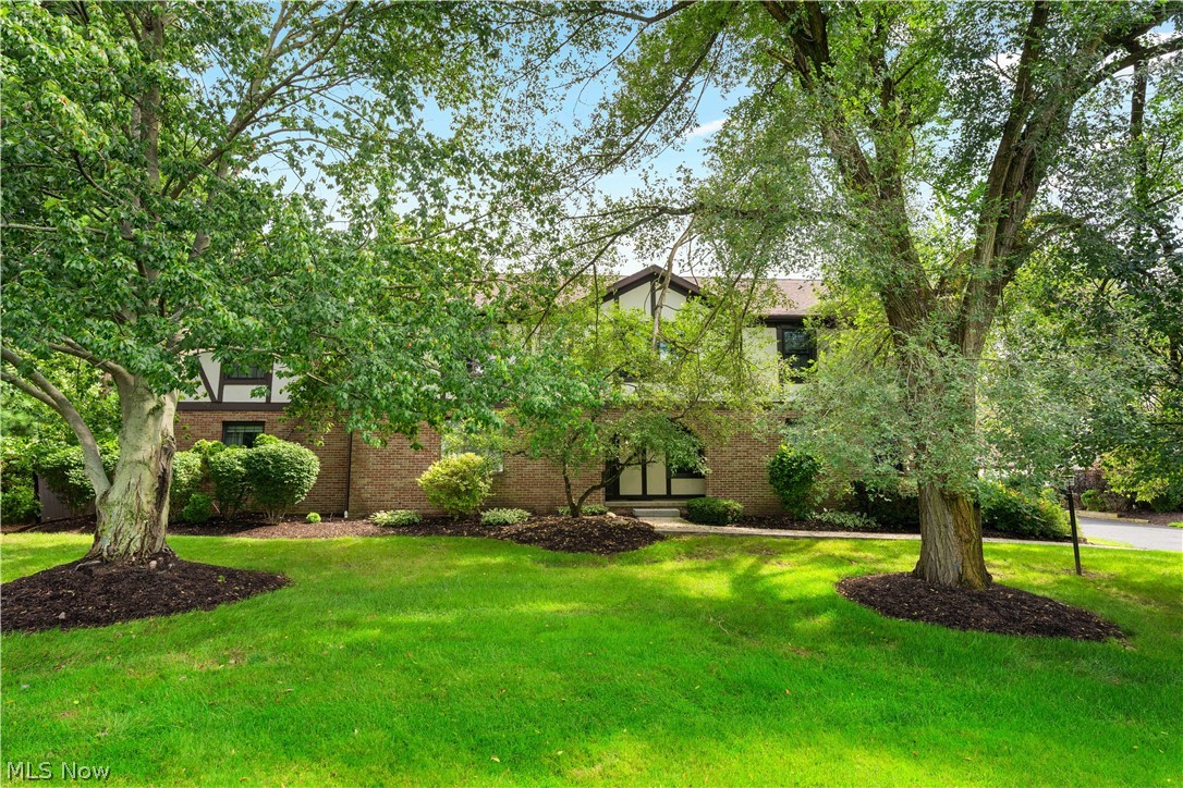 Welcome home to 6674 Hills and Dales! This is a 2BR, 1 1/2 BA condo in Jackson Township!
