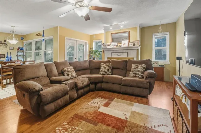 $300,000 | 1068 5th Avenue, Shalimar, FL 32579