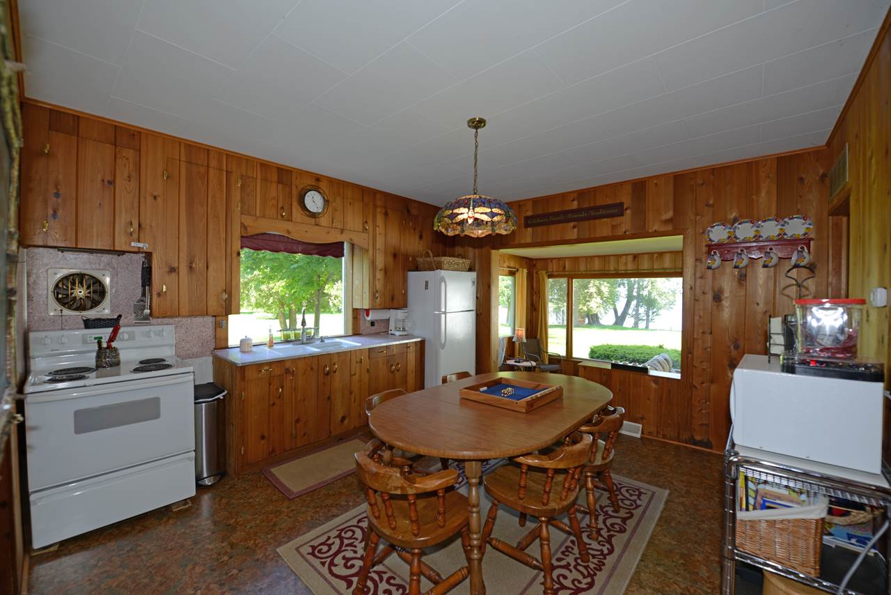 8530 South Lakeview Road Traverse City, MI 49684 - Photo 22 of 31 1800958-21.JPG