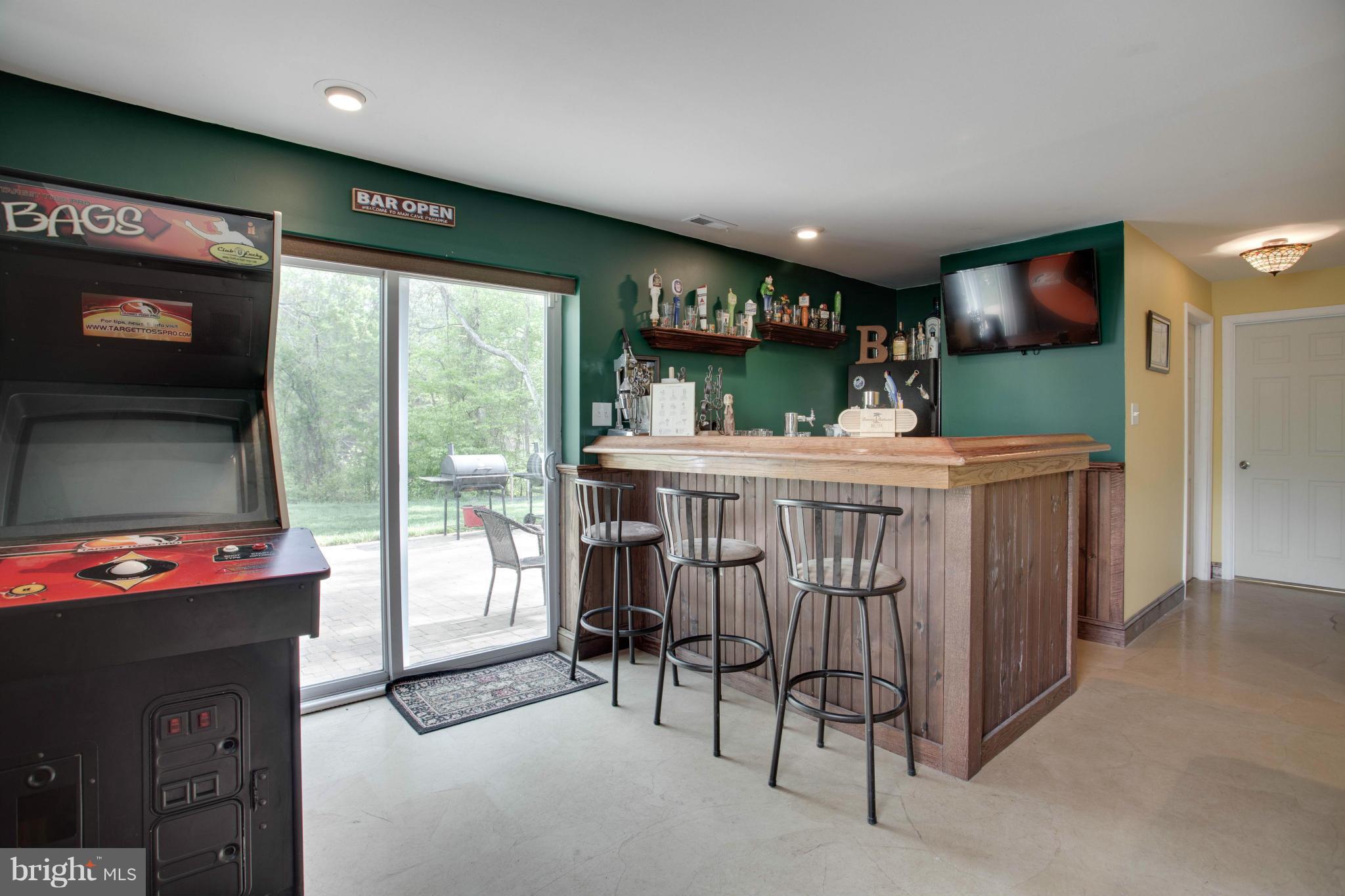 2008 Baythorne Road Prince Frederick, MD 20678 - Photo 21 of 24 Basement Bar