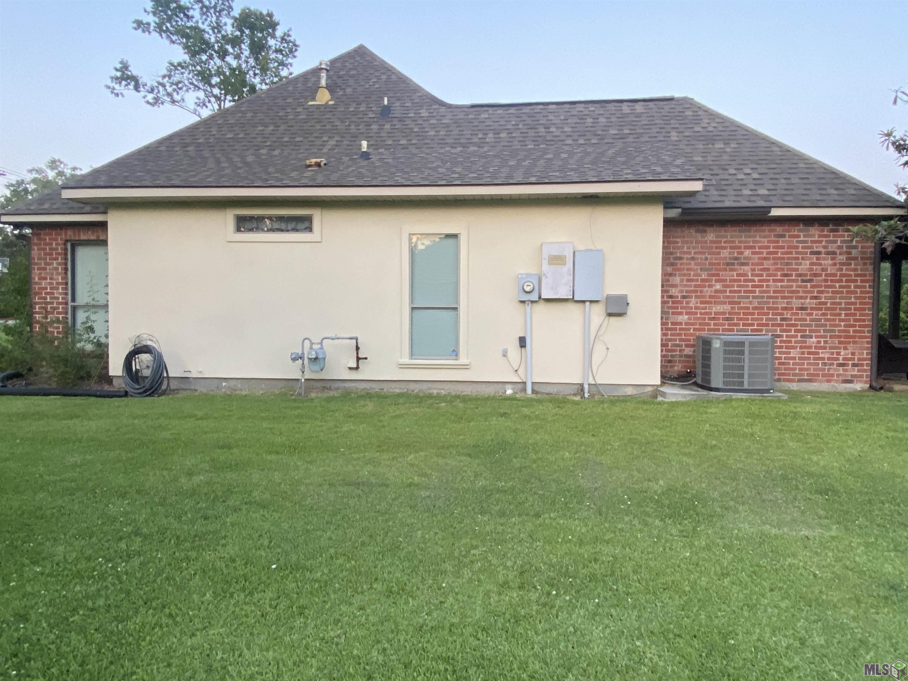 12848 Hammack Road Denham Springs, LA 70726 - Photo 17 of 20 Gallery Image 17
