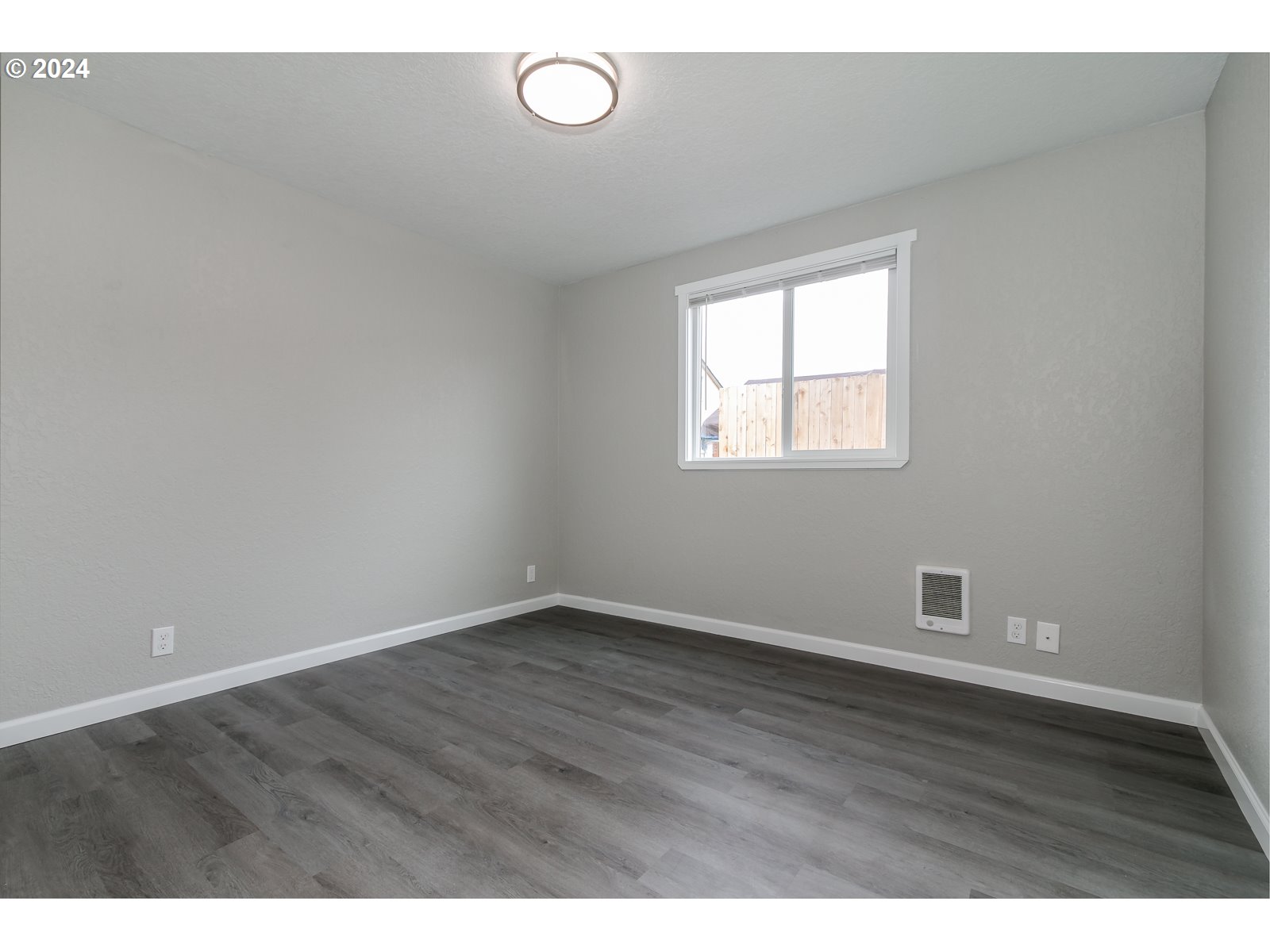 924 South Comstock Road Sutherlin, OR 97479 - Photo 17 of 26 Gallery Image 17