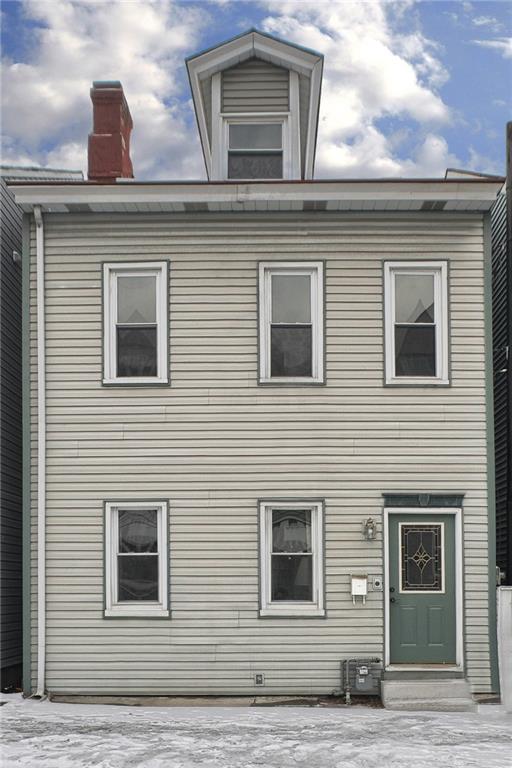 Welcome to your new charming home in Lawrenceville.