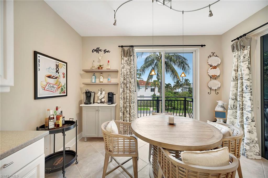 1004 5th Street South, Unit 502 Naples, FL 34102 - Photo 13 of 37 Eat-in Kitchen with Coffee Bar