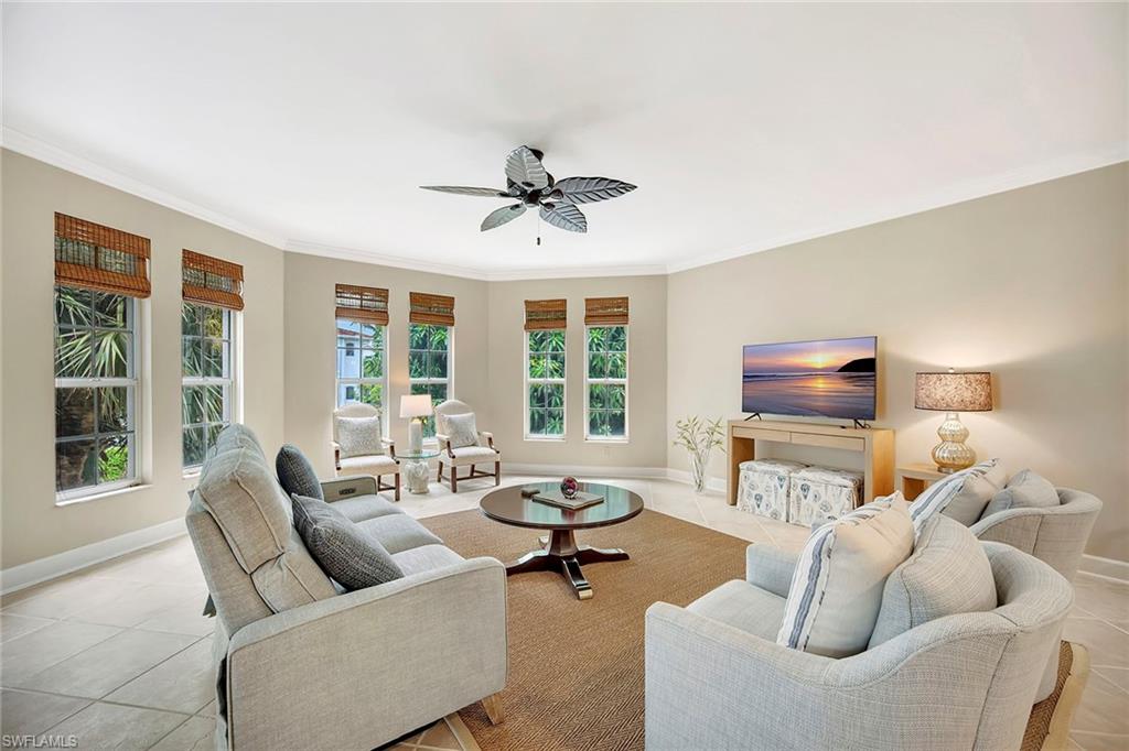 1004 5th Street South, Unit 502 Naples, FL 34102 - Photo 3 of 37 Great Room