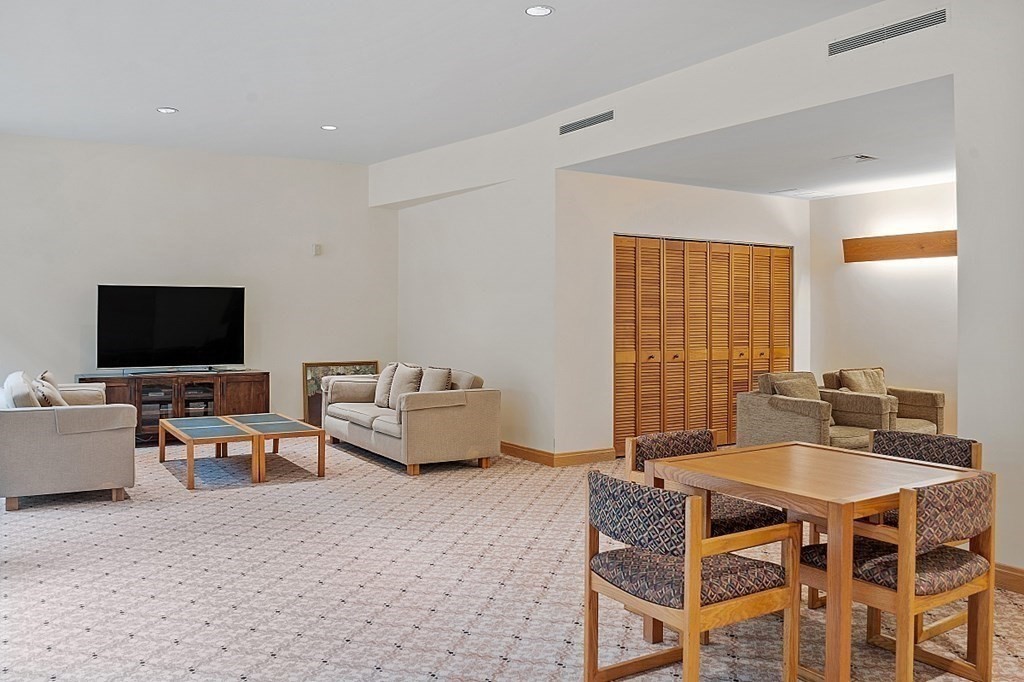 100 Keyes Road, Unit 215 Concord, MA 01742 - Photo 24 of 24 Gallery Image 24