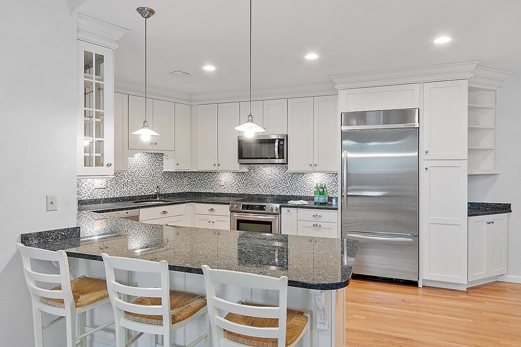 100 Keyes Road, Unit 215 Concord, MA 01742 - Photo 6 of 24 Gallery Image 6