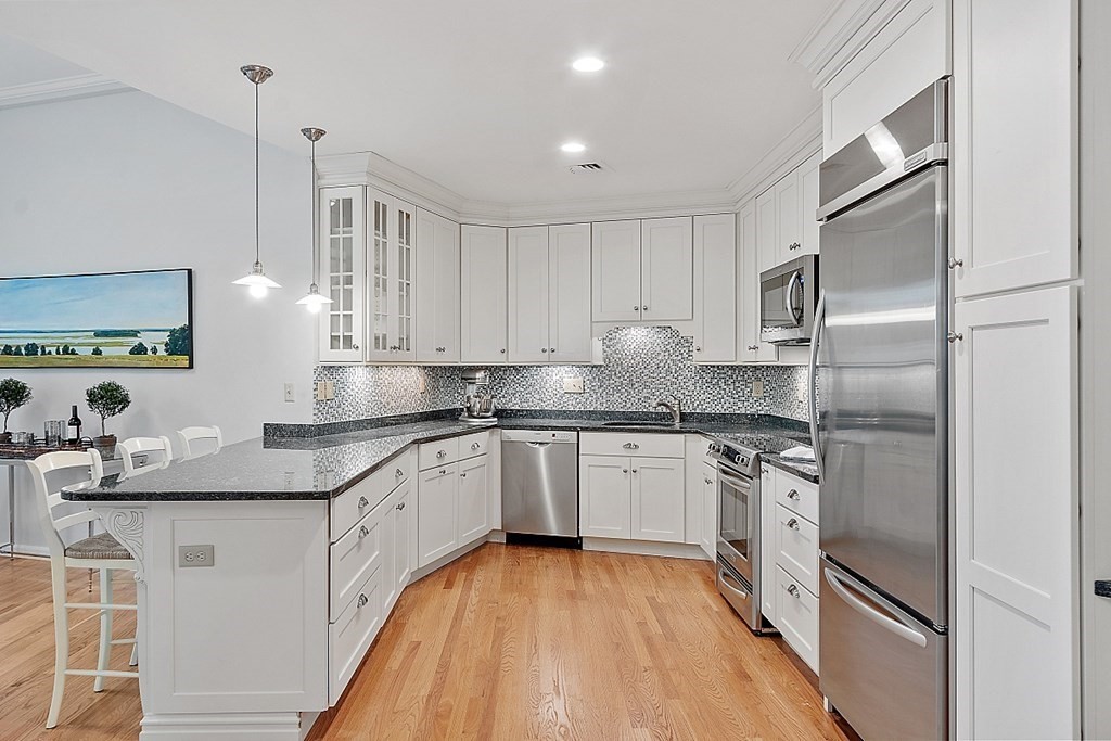 100 Keyes Road, Unit 215 Concord, MA 01742 - Photo 7 of 24 Gallery Image 7