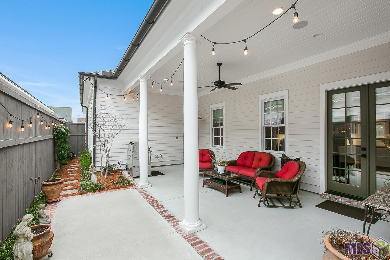 3116 Veranda View Avenue Baton Rouge, LA 70810 - Photo 4 of 39 PRIVATE SIDE PATIO