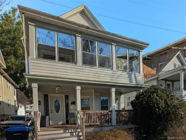 $2,300 | 25 Roosevelt Avenue, Unit 2, Poughkeepsie, NY 12601