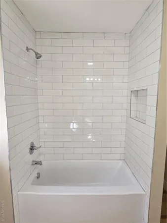 $2,300 | 25 Roosevelt Avenue, Unit 2, Poughkeepsie, NY 12601