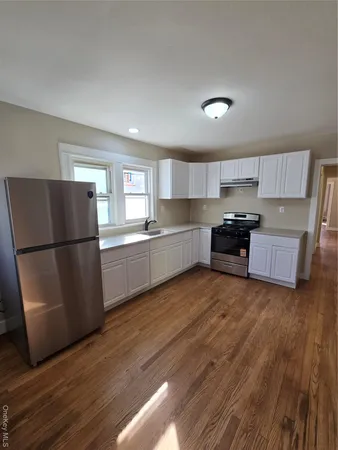 $2,300 | 25 Roosevelt Avenue, Unit 2, Poughkeepsie, NY 12601