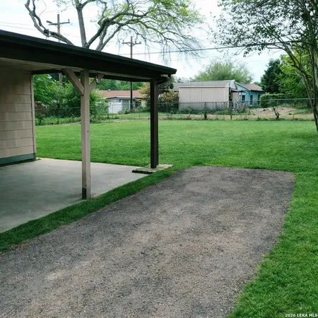 $1,450 | 7526 Valley Oak, Live Oak, TX 78233