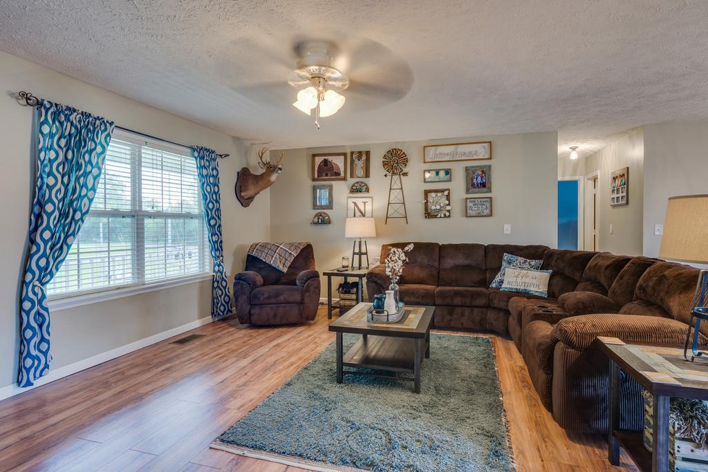36 Volunteer Road Petersburg, TN 37144 - Photo 6 of 25 Gallery Image 6