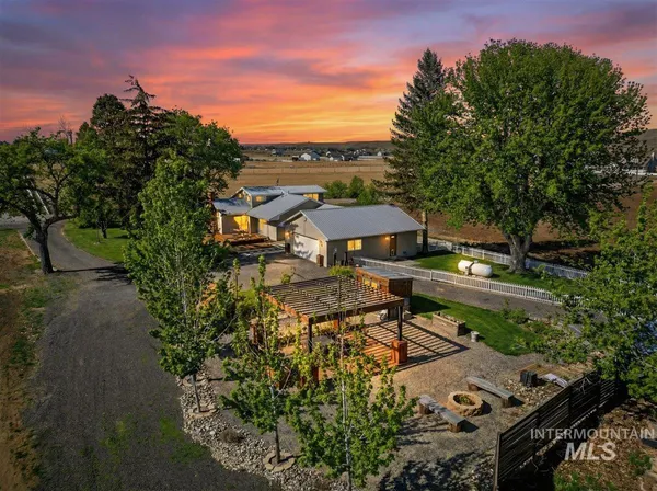 $595,000 | 1233 East Idaho Boulevard, Emmett, ID 83617