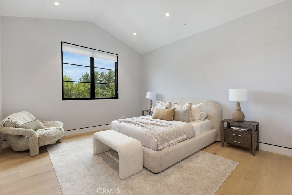 16708 Huerta Road Encino, CA 91436 - Photo 43 of 72 Gallery Image 43