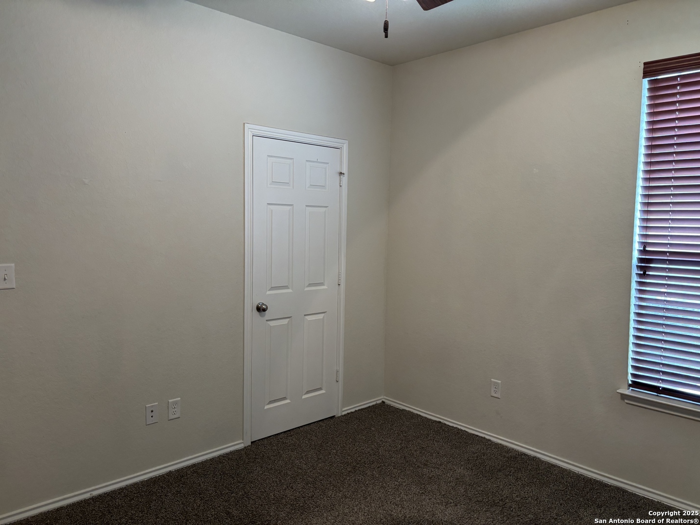 3711 Lazy Diamond Schertz, TX 78154 - Photo 16 of 20 an empty room with a window