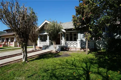 $699,998 | 1323 West 41st Street, Los Angeles, CA 90037