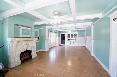 $699,998 | 1323 West 41st Street, Los Angeles, CA 90037