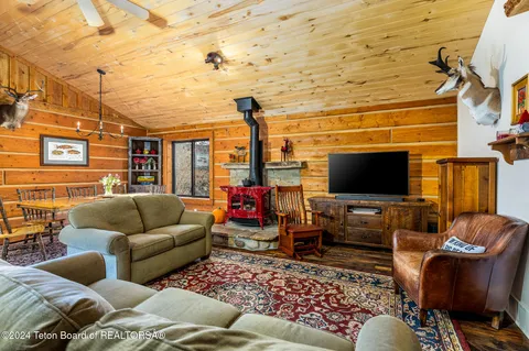 $2,550,000 | 1905 Beaver Drive, Alta, WY 83414