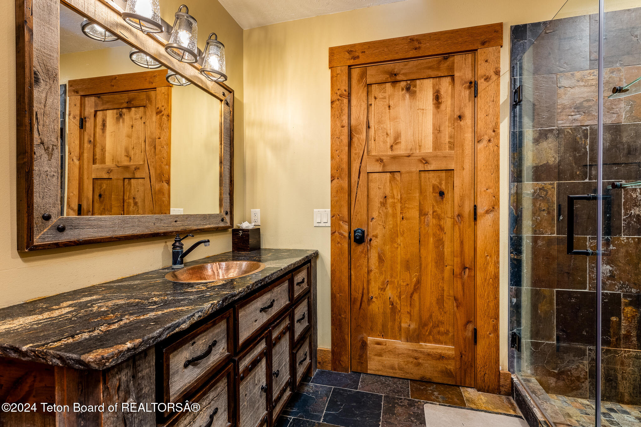 1905 Beaver Drive Alta, WY 83414 - Photo 27 of 73 Primary Bath