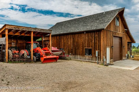 $2,550,000 | 1905 Beaver Drive, Alta, WY 83414