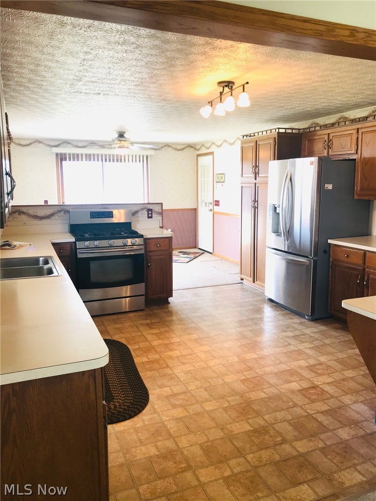 9643 Tallmadge Road Diamond, OH 44412 - Photo 12 of 35 Gallery Image 12