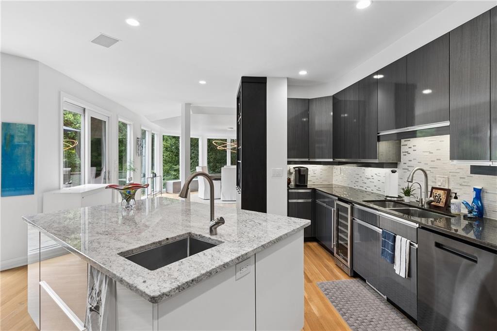3906 Paces Ferry Road Northwest Atlanta, GA 30327 - Photo 16 of 75 Gallery Image 16