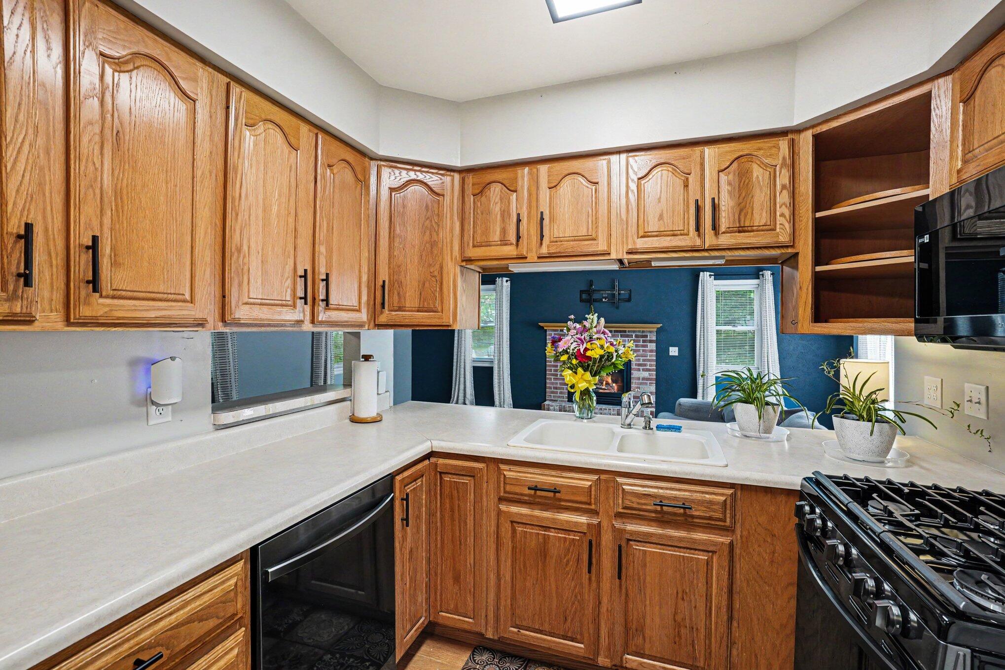 166 Ridgewood Street Kalamazoo, MI 49001 - Photo 14 of 30 014_file_1835