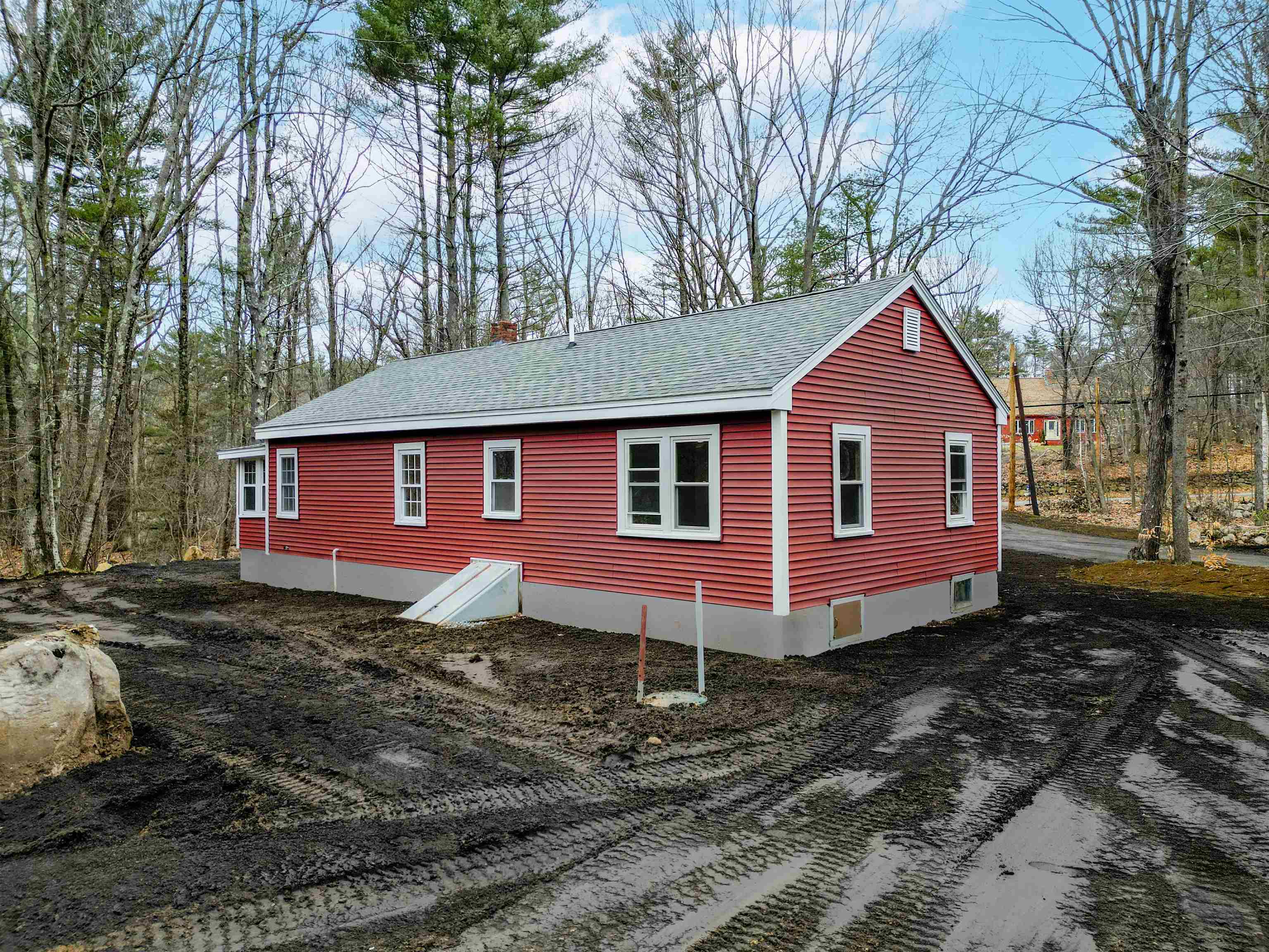 109 Danville Road Hampstead, NH 03826 - Photo 3 of 36