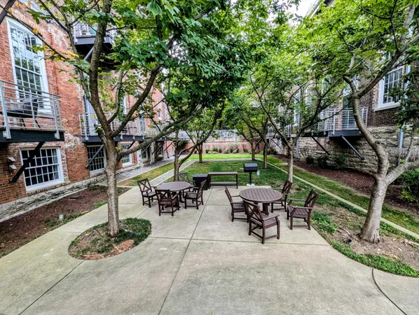 $2,450 | 1350 Rosa L Parks Boulevard, Unit 416, Nashville, TN 37208