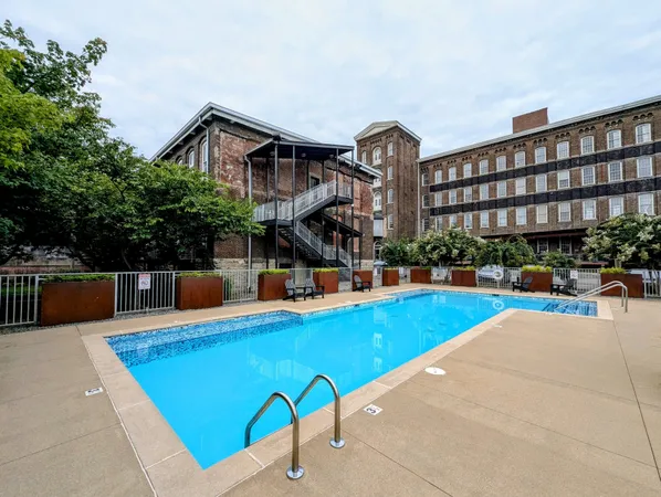 $2,450 | 1350 Rosa L Parks Boulevard, Unit 416, Nashville, TN 37208