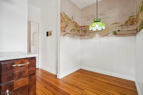 $4,800 | 82 Park Place, Unit 2, South Orange, NJ 07079