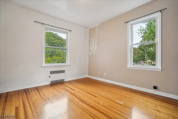 $4,800 | 82 Park Place, Unit 2, South Orange, NJ 07079