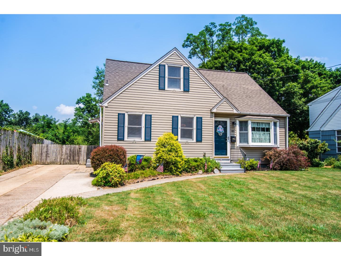 45 Ridgley Street Mount Holly, NJ 08060 - Photo 1 of 25